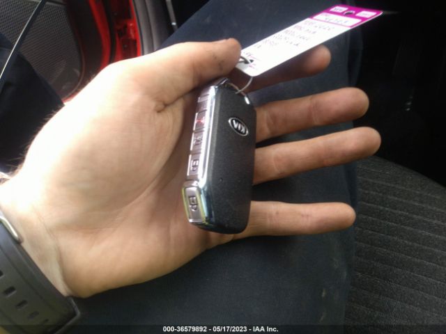 KNDJ63AU8L7013760 KIA Soul Gt-line