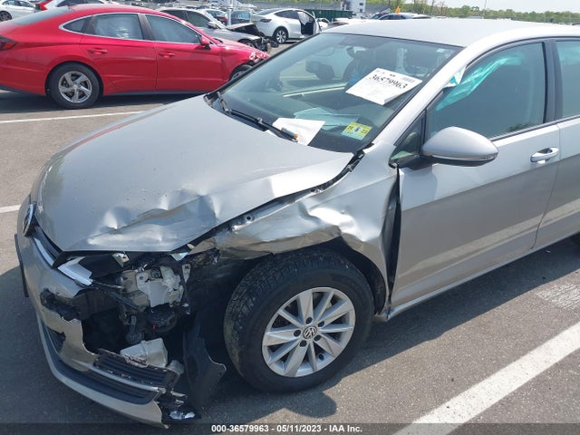 3VW217AU0GM026621 Volkswagen Golf Tsi S