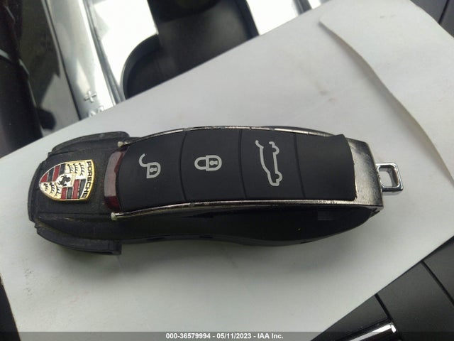 2015 Porsche Cayenne, VIN: WP1AE2A25FLA50268