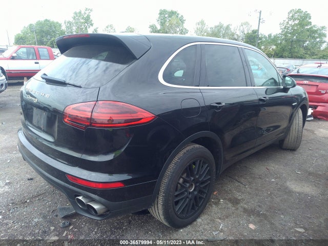 2015 Porsche Cayenne, VIN: WP1AE2A25FLA50268