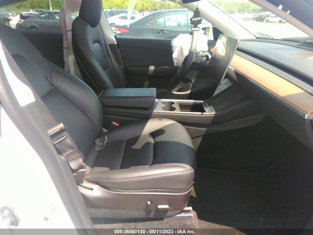 Tesla Model Y Long Range 2022 7SAYGDEE3NF321178 Image 5