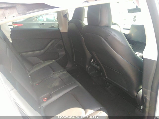 Tesla Model Y Long Range 2022 7SAYGDEE3NF321178 Image 8