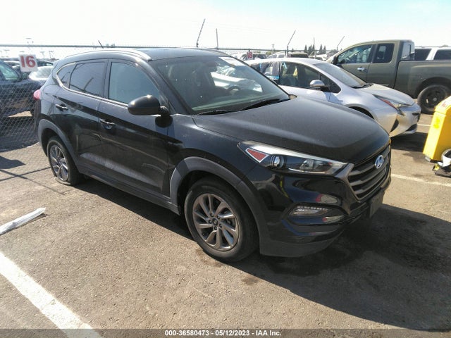 2016 KM8J33A45GU143698 main image