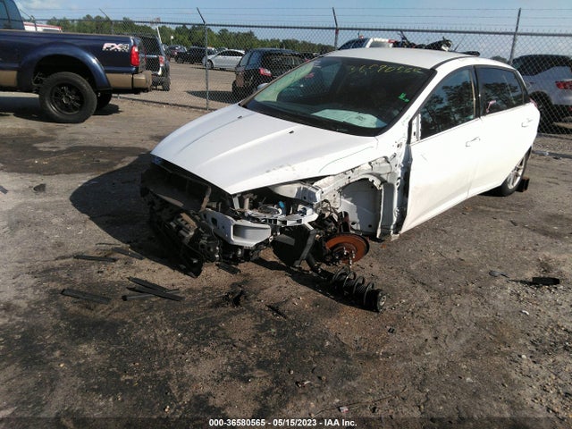 2016 FORD FOCUS SE VIN: 1FADP3K24GL263829