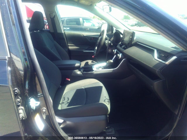 Toyota RAV4 LE 2019 JTMG1RFV4KD504811 Image 6