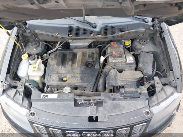 1C4NJDEB4ED820425 Jeep Compass Latitude