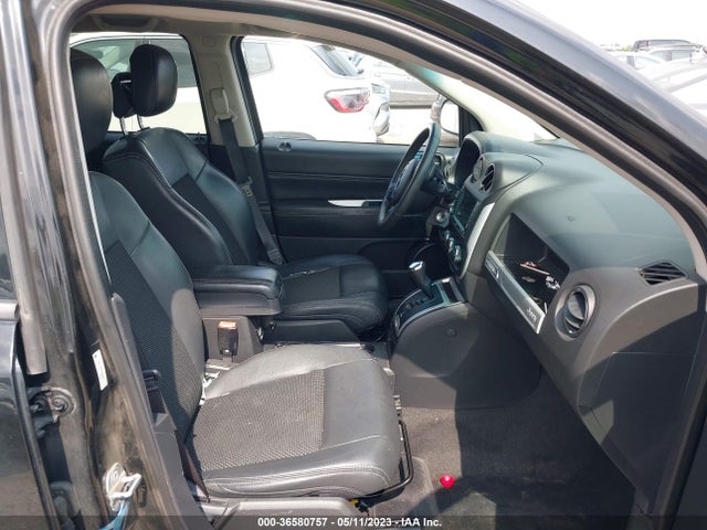 1C4NJDEB4ED820425 Jeep Compass Latitude