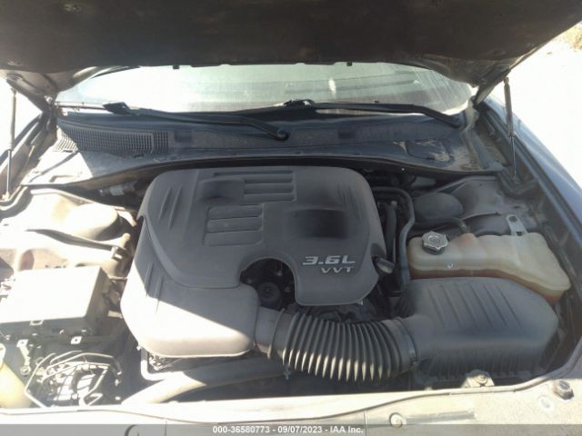 2C3CDXHG8GH318129 Dodge Charger Sxt