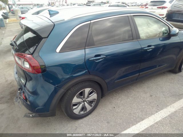 KNDCB3LC7K5244782 KIA NIRO LX