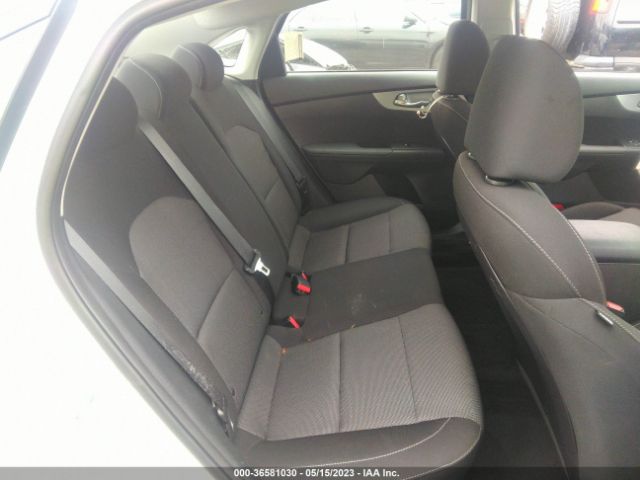3KPF24AD5NE440033 KIA Forte Lxs