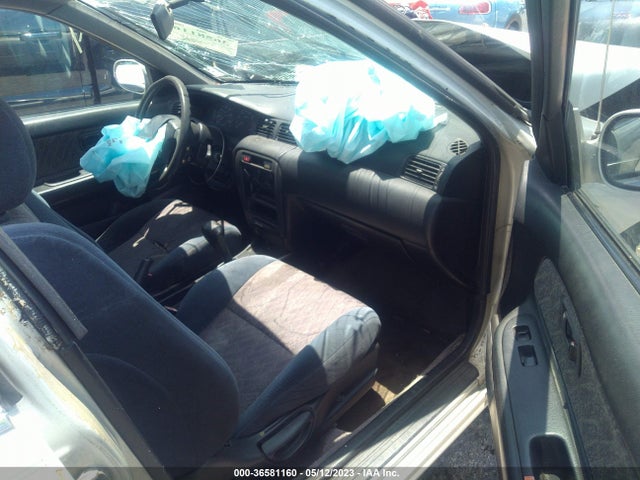 1999 NISSAN SENTRA XE/GXE VIN: 3N1AB41D6XL086096