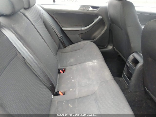 3VWD17AJ2FM265147 Volkswagen Jetta Sedan 1.8t Se