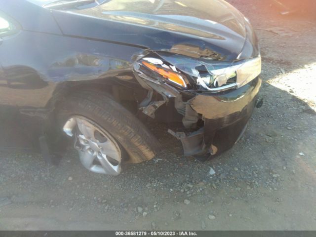 3KPFK4A78HE154045 KIA FORTE LX
