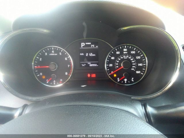 3KPFK4A78HE154045 KIA FORTE LX