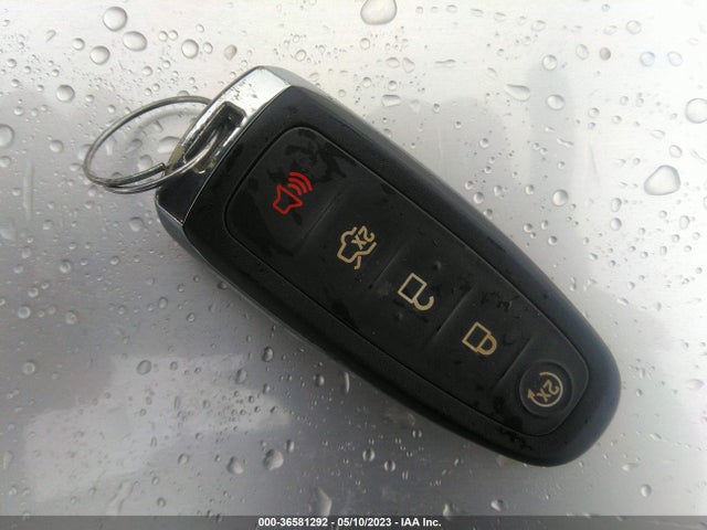 2013 FORD FOCUS TITANIUM VIN: 1FADP3J28DL332888