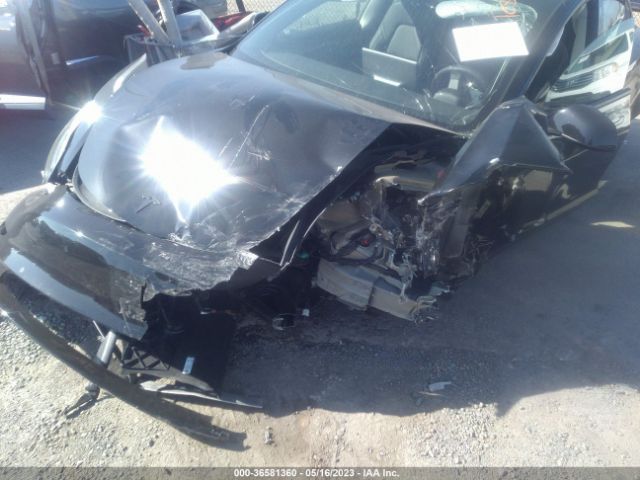 5YJ3E1EA7NF211033 Tesla MODEL 3