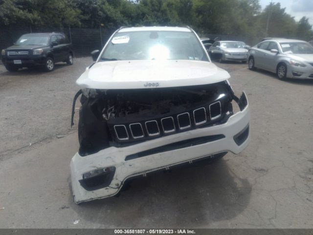 3C4NJDAB4JT337673 Jeep Compass Sport