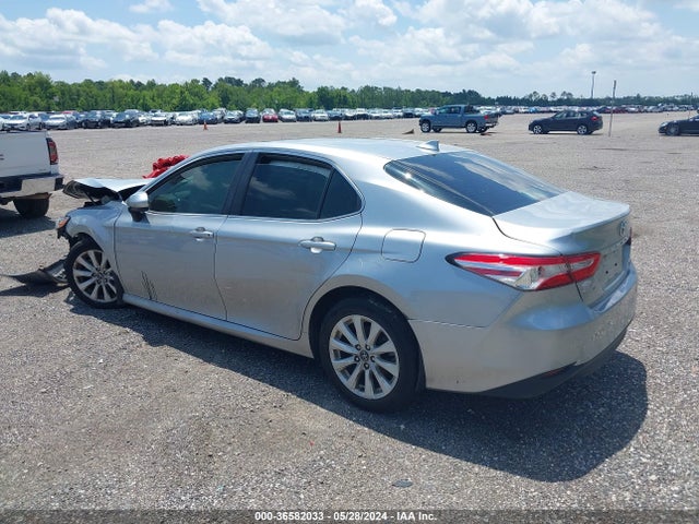 Toyota CAMRY LE 2020 4T1C11AK4LU898580 Image 3
