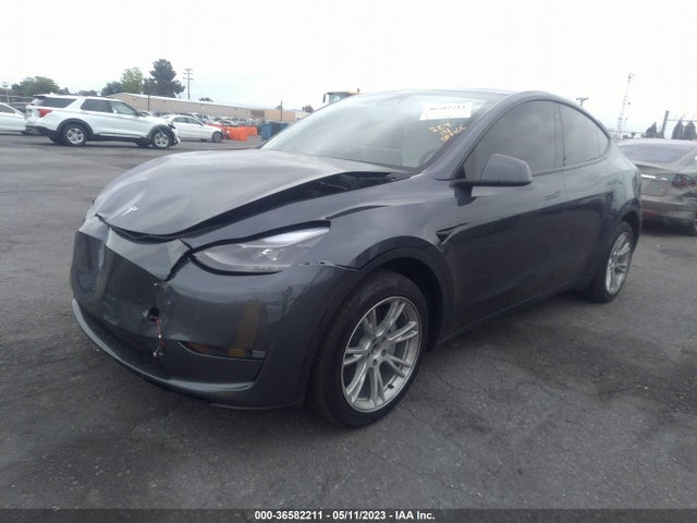 Tesla Model Y Long Range 2023 7SAYGDEE7PF597964 Image 2