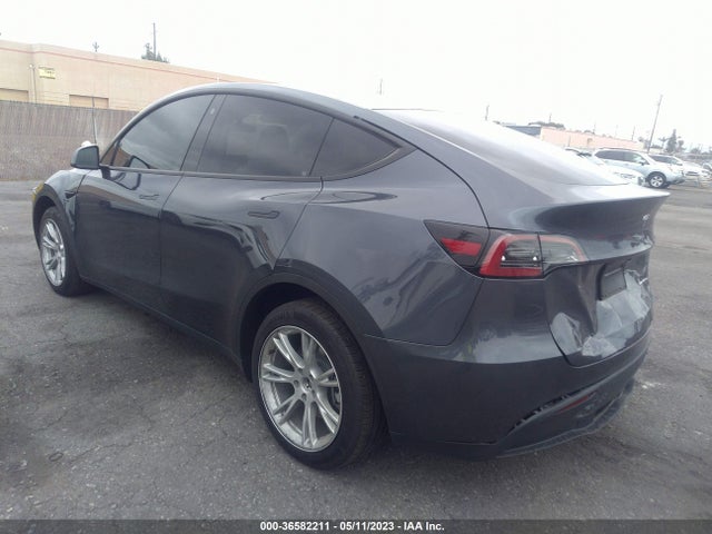 Tesla Model Y Long Range 2023 7SAYGDEE7PF597964 Image 4
