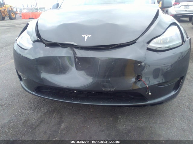 Tesla Model Y Long Range 2023 7SAYGDEE7PF597964 Image 7