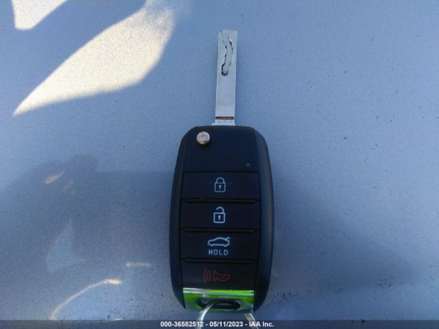 5XXGT4L38LG428825 KIA Optima Lx
