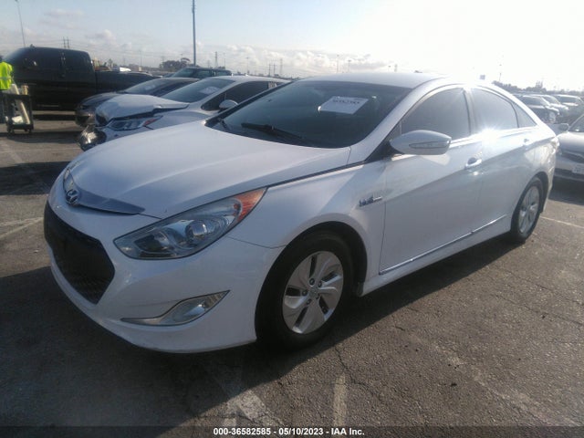 Hyundai SONATA HYBRID 2015 KMHEC4A43FA137387 Image 2