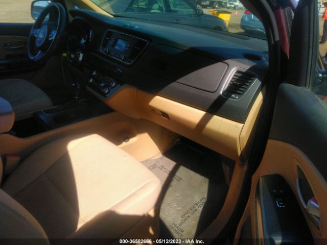 KNDMB5C16H6243494 KIA SEDONA LX