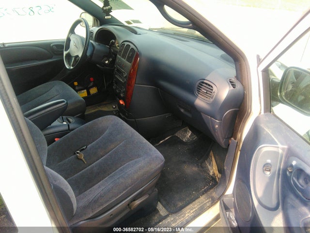 2002 CHRYSLER TOWN & COUNTRY LXI VIN: 2C4GP54L82R715189
