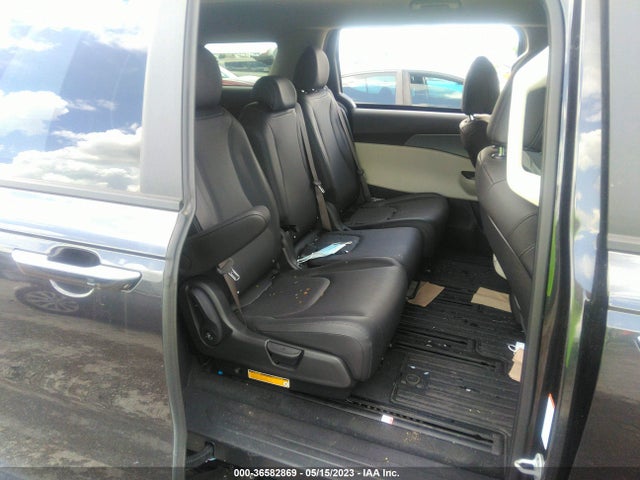 2023 Kia Carnival, VIN: KNDNB4H37P6237002