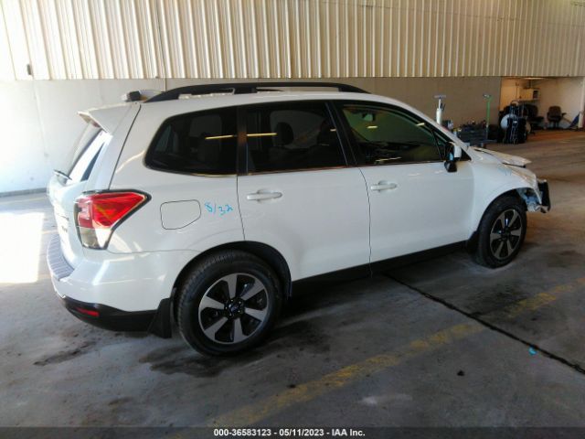 JF2SJARC1HH580897 Subaru Forester Limited