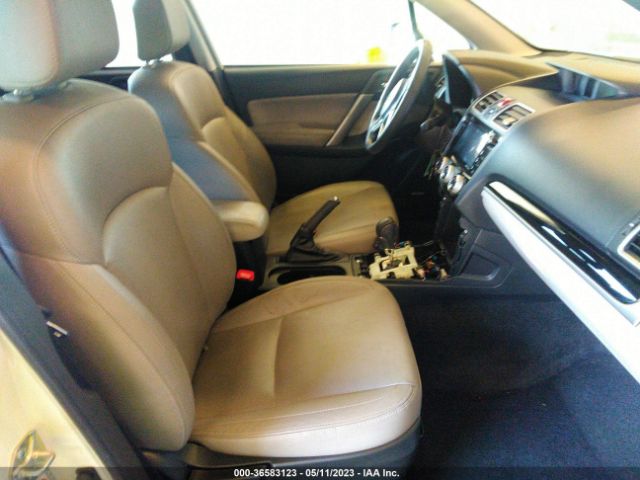 JF2SJARC1HH580897 Subaru Forester Limited