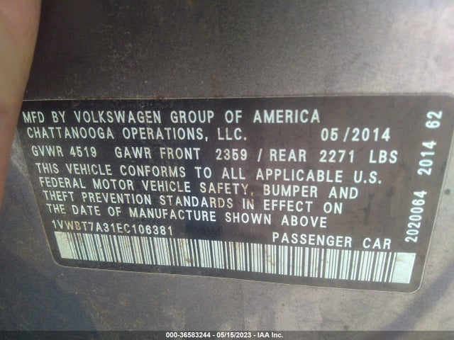 1VWBT7A31EC106381 Volkswagen Passat Se W/sunroof