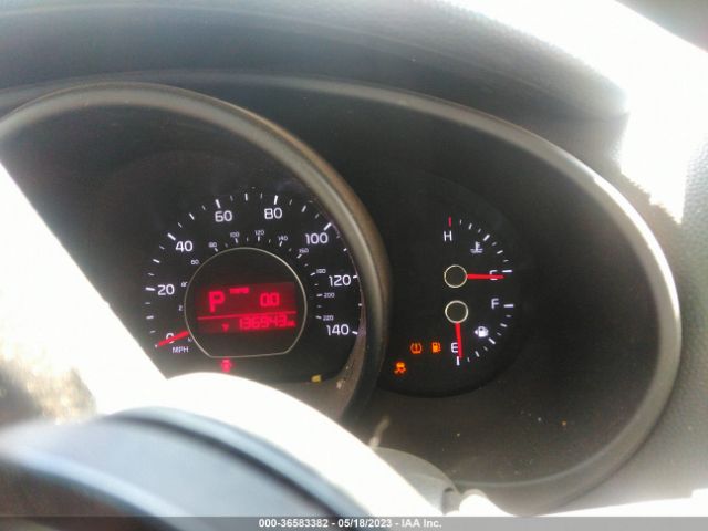 KNDJN2A2XF7139747 KIA Soul Base