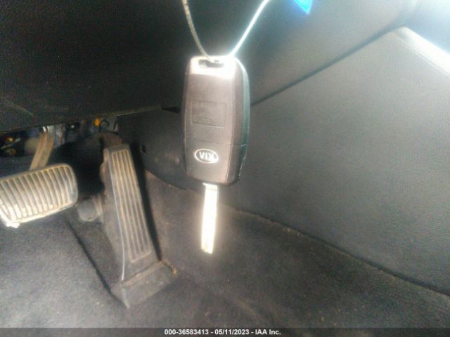 5XXGT4L32GG020598 KIA Optima Lx