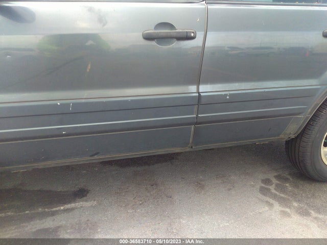 2004 HONDA PILOT EX VIN: 2HKYF18544H601847