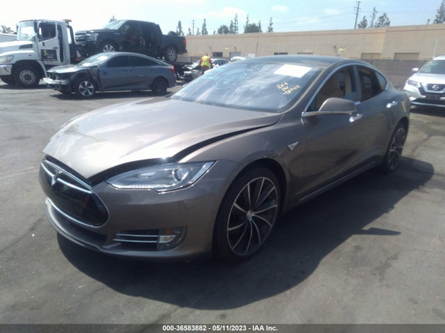 Tesla Model S 70 Kwh 2016 5YJSA1E12GF125980 Image 2