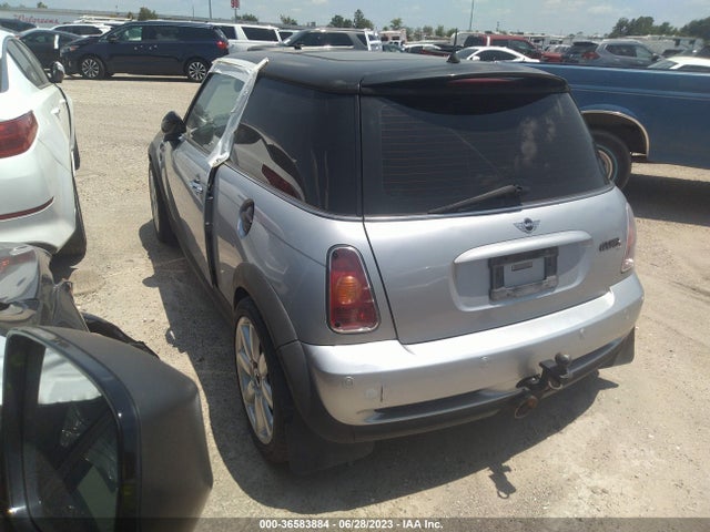 2003 MINI COOPER S WMWRE33463TD62541 Photo 2