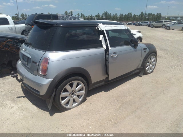 2003 MINI COOPER S WMWRE33463TD62541 Photo 3
