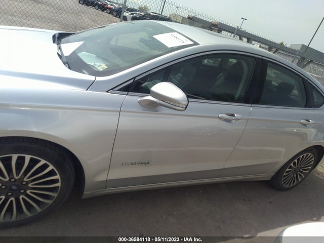 3FA6P0LU2HR304467 Ford Fusion Hybrid Se