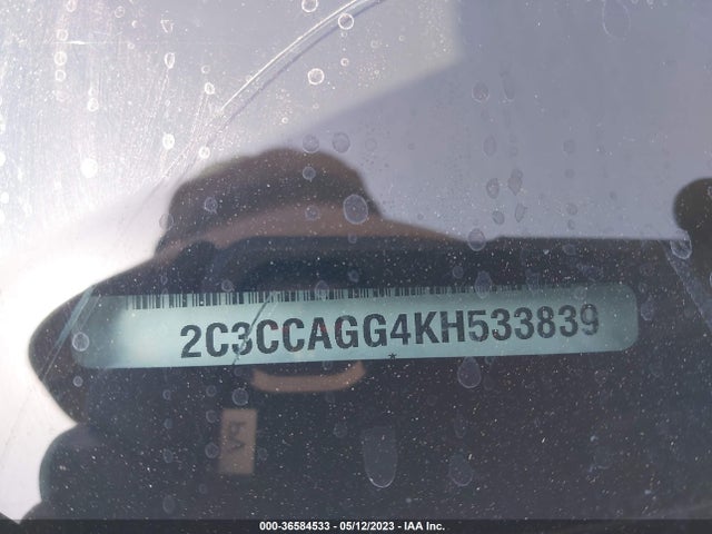 2C3CCAGG4KH533839 Chrysler 300 300s
