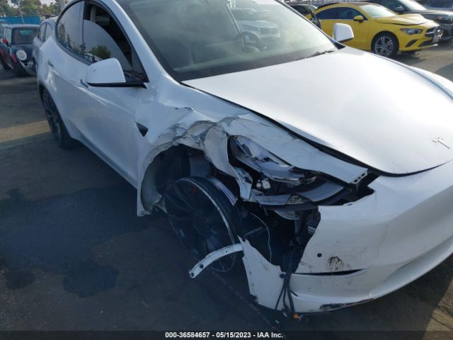 7SAYGDEF9NF366103 Tesla Model Y Performance