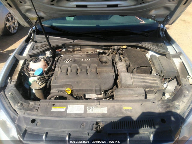1VWBV7A34FC070181 Volkswagen Passat 2.0l Tdi Se W/sunroof