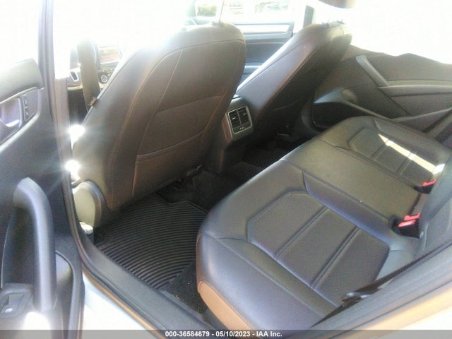 1VWBV7A34FC070181 Volkswagen Passat 2.0l Tdi Se W/sunroof