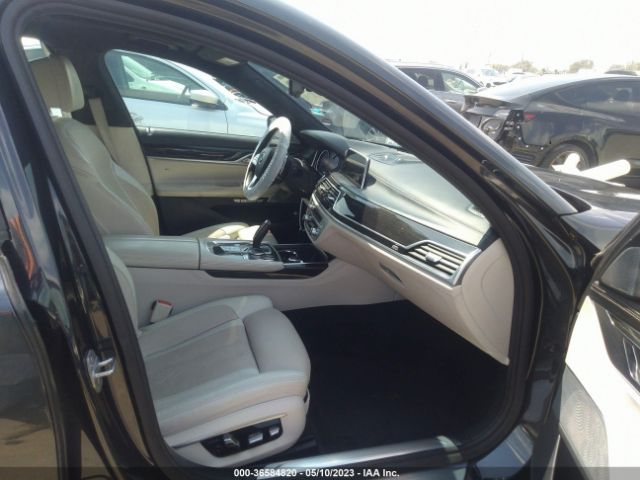 WBA7F0C53GGL99229 BMW 7 Series 750i