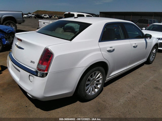 Chrysler 300 2014 2C3CCAAG8EH103678 Image 4