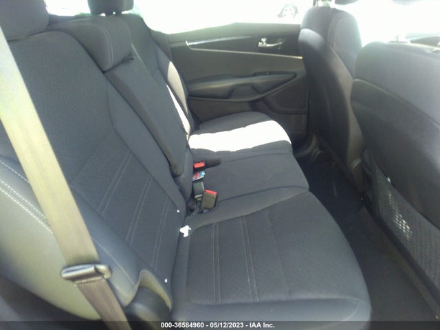 KIA SORENTO L 2016 5XYPG4A36GG115183 Image 8