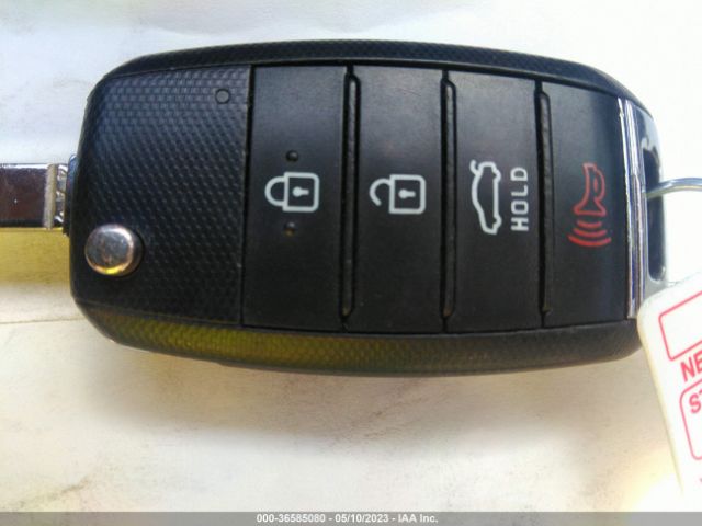 5XXGT4L3XJG258724 KIA Optima Lx