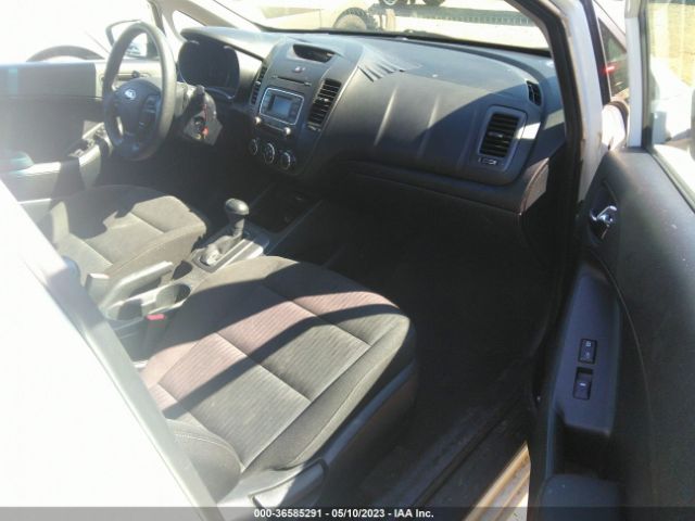 KNAFK4A66G5619677 KIA FORTE LX