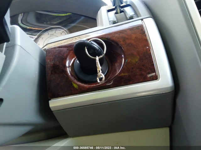 2010 CHRYSLER TOWN & COUNTRY TOURING VIN: 2A4RR5D15AR105616
